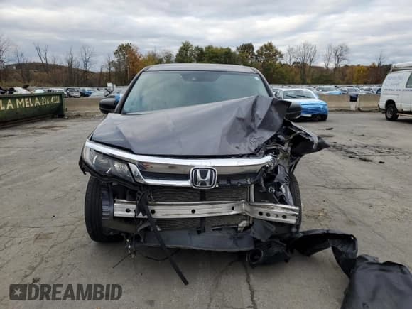 ✅ 2021 Honda Pilot LX • VIN: 5FNYF6H16MB011464 • Lot: 86264695. Listed on Copart with 74,709 mi. Free auction sales archive from the USA and detailed vehicle history report at DreamBid. Image 5.