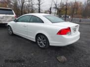 ✅ 2013 Volvo C70 T5 • VIN: YV1672MC8DJ142113 • Lot: 43652033. Wystawiony na IAAI z przebiegiem 52 698 mil. Bezpłatny archiwum sprzedaży aukcyjnych z USA i szczegółowy raport historii pojazdu na DreamBid. Zdjęcie 3.