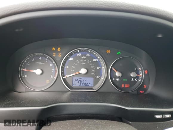 ✅ 2012 Hyundai Santa Fe Limited • VIN: 5XYZKDAG1CG113135 • Lot: 75273574. Listed on Copart with 66,860 mi. Free auction sales archive from the USA and detailed vehicle history report at DreamBid. Image 9.