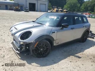 ✅ 2024 MINI Clubman Cooper S • VIN: WMWXJ1C05R2V23302 • Lot: 68451365. Wystawiony na Copart z przebiegiem 11 186 mil. Bezpłatny archiwum sprzedaży aukcyjnych z USA i szczegółowy raport historii pojazdu na DreamBid. Zdjęcie 1.