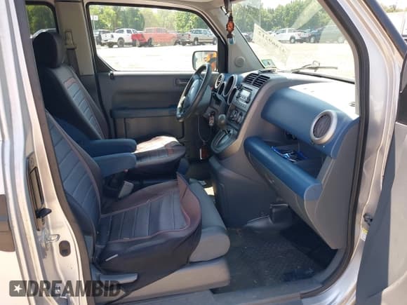 ✅ 2006 Honda Element EX • VIN: 5J6YH18696L001448 • Lot: 42669212. Listed on IAAI with 188,151 mi. Free auction sales archive from the USA and detailed vehicle history report at DreamBid. Image 5.