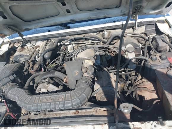 1994 Ford Explorer Eddie Bauer z VIN 1FMCU22X3RUC17762, wystawiony jako IAAI lot #42236548 z przebiegiem 99 597 mil mil oraz . Historia ofert i sprzedaży dostępna na DreamBid. Obrazek 10.