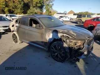 ✅ 2020 BMW X4 M Competition • VIN: 5YMUJ0C07LLA99617 • Lot: 76339884. Wystawiony na Copart z przebiegiem Nie podano. Bezpłatny archiwum sprzedaży aukcyjnych z USA i szczegółowy raport historii pojazdu na DreamBid. Zdjęcie 4.