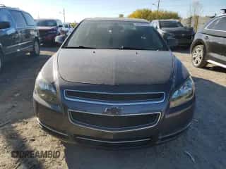 2011 Chevrolet Malibu 1LT z VIN 1G1ZC5E10BF255141, wystawiony jako Copart lot #90929315 z przebiegiem 68 152 mil mil oraz Czysty tytuł • Clean title. Historia ofert i sprzedaży dostępna na DreamBid. Obrazek 5.