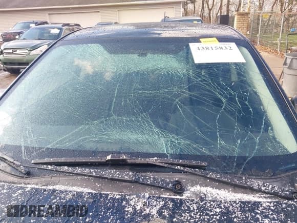 ✅ 2019 Subaru Impreza • VIN: 4S3GTAA68K3745417 • Lot: 43815832. Listed on IAAI with 114,030 mi. Free auction sales archive from the USA and detailed vehicle history report at DreamBid. Image 17.