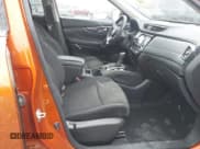 ✅ 2017 Nissan Rogue SL • VIN: 5N1AT2MV5HC741988 • Lot: 43794637. Wystawiony na IAAI z przebiegiem 141 965 mil. Bezpłatny archiwum sprzedaży aukcyjnych z USA i szczegółowy raport historii pojazdu na DreamBid. Zdjęcie 5.