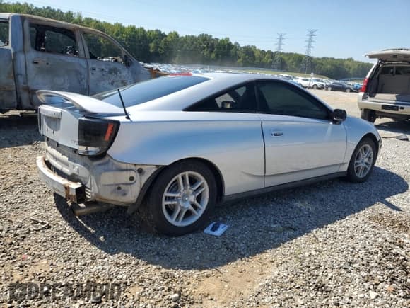 ✅ 2002 Toyota Celica GT • VIN: JTDDR32T820111978 • Lot: 84240555. Wystawiony na Copart z przebiegiem 231 177 mil. Bezpłatny archiwum sprzedaży aukcyjnych z USA i szczegółowy raport historii pojazdu na DreamBid. Zdjęcie 3.