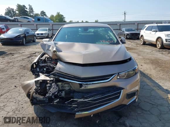 2018 Chevrolet Malibu LT z VIN 1G1ZD5ST0JF186517, wystawiony jako IAAI lot #43246637 z przebiegiem 75 000 mil mil oraz . Historia ofert i sprzedaży dostępna na DreamBid. Obrazek 12.