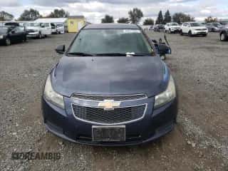 2014 Chevrolet Cruze LS z VIN 1G1PA5SG7E7190017, wystawiony jako Copart lot #84817925 z przebiegiem 139 715 mil mil oraz Szkoda całkowita • Salvage title. Historia ofert i sprzedaży dostępna na DreamBid. Obrazek 5.