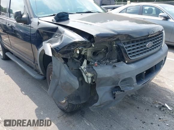 ✅ 2003 Ford Explorer XLS • VIN: 1FMZU72KX3UC18801 • Lot: 42670816. Listed on IAAI with 147,661 mi. Free auction sales archive from the USA and detailed vehicle history report at DreamBid. Image 6.