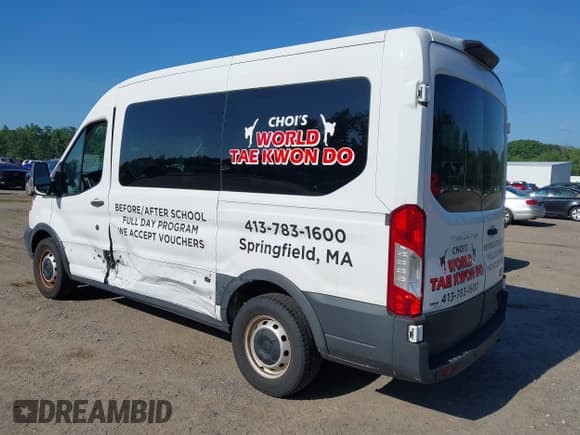 ✅ 2019 Ford Transit Passenger XL • VIN: 1FMZK1CM5KKA29969 • Lot: 42572089. Wystawiony na IAAI z przebiegiem 28 117 mil. Bezpłatny archiwum sprzedaży aukcyjnych z USA i szczegółowy raport historii pojazdu na DreamBid. Zdjęcie 3.