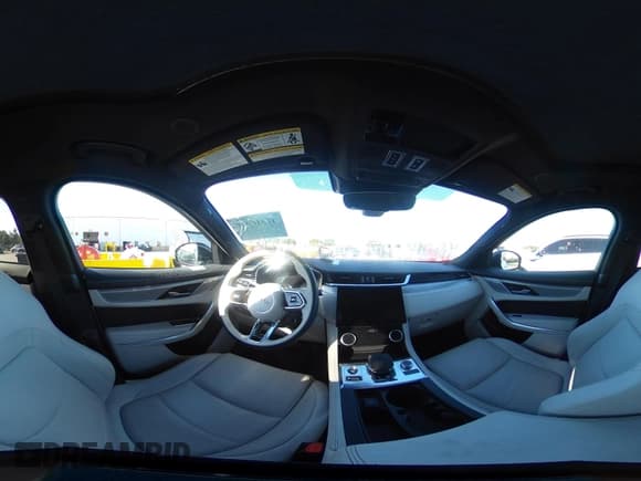 ✅ 2025 Jaguar F-Pace R-Dynamic S • VIN: SADCT2EX0SA742664 • Lot: 41516049. Wystawiony na IAAI z przebiegiem 23 500 mil. Bezpłatny archiwum sprzedaży aukcyjnych z USA i szczegółowy raport historii pojazdu na DreamBid. Zdjęcie 18.