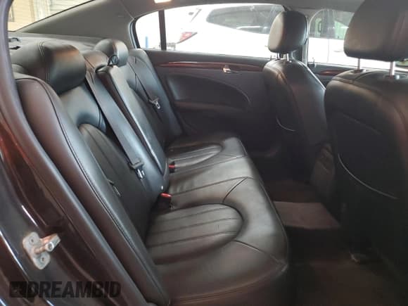 ✅ 2008 Buick Lucerne CXS • VIN: 1G4HE57Y98U166983 • Lot: 67600745. Listed on Copart with 160,148 mi. Free auction sales archive from the USA and detailed vehicle history report at DreamBid. Image 10.