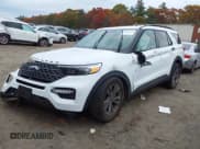 ✅ 2021 Ford Explorer XLT • VIN: 1FMSK8DH3MGB75529 • Lot: 43604734. Wystawiony na IAAI z przebiegiem 42 464 mil. Bezpłatny archiwum sprzedaży aukcyjnych z USA i szczegółowy raport historii pojazdu na DreamBid. Zdjęcie 17.