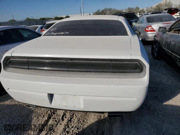 ✅ 2013 Dodge Challenger SXT • VIN: 2C3CDYAG5DH670273 • Lot: 67798934. Wystawiony na Copart z przebiegiem Nie podano. Bezpłatny archiwum sprzedaży aukcyjnych z USA i szczegółowy raport historii pojazdu na DreamBid. Zdjęcie 6.