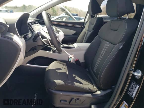 2024 Hyundai Tucson SEL с VIN KM8JBDD20RU218037, выставлен на аукционе Copart как лот 54162505 с пробегом 239 миль миль и Списание • Salvage title. История ставок и продаж доступна на DreamBid. Изображение 7.