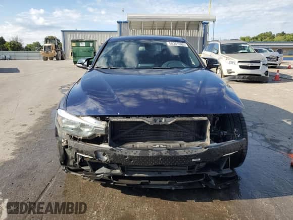 2016 BMW 3 Series z VIN WBA8E7C54GK415435, wystawiony jako Copart lot #68301985 z przebiegiem 119 006 mil mil oraz Szkoda całkowita • Salvage title. Historia ofert i sprzedaży dostępna na DreamBid. Obrazek 5.