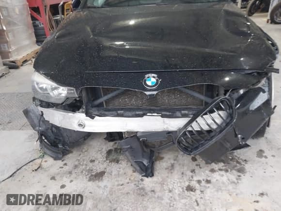 ✅ 2015 BMW 3 Series 320i • VIN: WBA3B1G54FNT07713 • Лот: 43511028. Опубликован ранее на IAAI с пробегом Не указан. Бесплатный доступ к архиву аукционных продаж из США и подробный отчёт об истории автомобиля на DreamBid. Изображение 6.