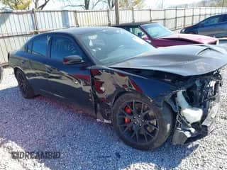 2015 Dodge Charger SRT Hellcat z VIN 2C3CDXL99FH860606, wystawiony jako IAAI lot #38994683 z przebiegiem 33 726 mil mil oraz . Historia ofert i sprzedaży dostępna na DreamBid. Obrazek 1.