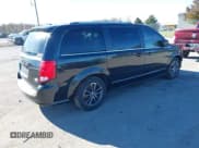 ✅ 2017 Dodge Grand Caravan SXT • VIN: 2C4RDGCG4HR677308 • Lot: 42983478. Listed on IAAI with 112,000 mi. Free auction sales archive from the USA and detailed vehicle history report at DreamBid. Image 4.