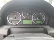 ✅ 2006 Land Rover LR3 SE • VIN: SALAE254X6A400480 • Lot: 85544495. Wystawiony na Copart z przebiegiem 127 952 mil. Bezpłatny archiwum sprzedaży aukcyjnych z USA i szczegółowy raport historii pojazdu na DreamBid. Zdjęcie 9.