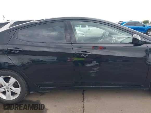 2013 Hyundai Elantra Limited с VIN KMHDH4AE0DU954740, выставлен на аукционе IAAI как лот 43426116 с пробегом 167 028 миль миль и . История ставок и продаж доступна на DreamBid. Изображение 13.