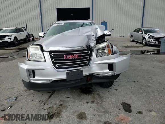 ✅ 2017 GMC Terrain SLT • VIN: 2GKFLUEK7H6181222 • Lot: 58392575. Wystawiony na Copart z przebiegiem Nie podano. Bezpłatny archiwum sprzedaży aukcyjnych z USA i szczegółowy raport historii pojazdu na DreamBid. Zdjęcie 14.