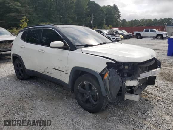 2020 Jeep Compass Latitude с VIN 3C4NJCBB2LT169897, выставлен на аукционе Copart как лот 81712775 с пробегом 69 523 миль миль и Списание • Salvage title. История ставок и продаж доступна на DreamBid. Изображение 4.