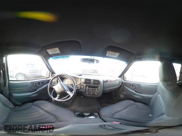 ✅ 2003 Chevrolet S-10 LS • VIN: 1GCCS19X238258362 • Лот: 85661834. Опубликован ранее на Copart с пробегом 167 841 миль. Бесплатный доступ к архиву аукционных продаж из США и подробный отчёт об истории автомобиля на DreamBid. Изображение 12.