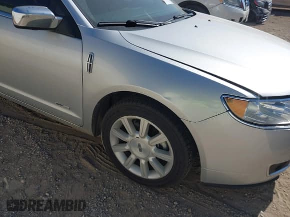 ✅ 2012 Lincoln MKZ Hybrid • VIN: 3LNDL2L35CR839149 • Lot: 43624693. Listed on IAAI with 65,512 mi. Free auction sales archive from the USA and detailed vehicle history report at DreamBid. Image 6.