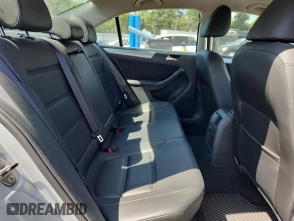 ✅ 2013 Volkswagen Jetta SE • VIN: 3VWDP7AJ1DM448244 • Lot: 61834375. Listed on Copart with 100,374 mi. Free auction sales archive from the USA and detailed vehicle history report at DreamBid. Image 10.