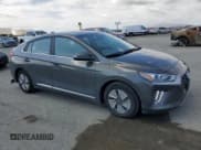 ✅ 2022 Hyundai Ioniq SE • VIN: KMHC75LC5NU282840 • Lot: 53743165. Wystawiony na Copart z przebiegiem 56 030 mil. Bezpłatny archiwum sprzedaży aukcyjnych z USA i szczegółowy raport historii pojazdu na DreamBid. Zdjęcie 4.