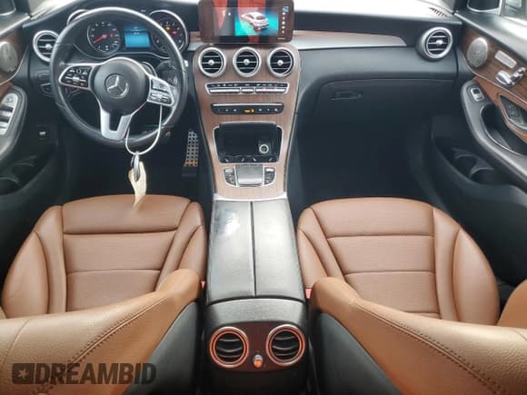 ✅ 2021 Mercedes-Benz GLC 300 • VIN: W1N0J8EB0MG005906 • Лот: 85557135. Опубликован ранее на Copart с пробегом 42 196 миль. Бесплатный доступ к архиву аукционных продаж из США и подробный отчёт об истории автомобиля на DreamBid. Изображение 8.