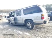 ✅ 2005 Chevrolet Suburban Z71 • VIN: 3GNFK16Z35G195828 • Лот: 88249925. Опубликован ранее на Copart с пробегом 254 252 миль. Бесплатный доступ к архиву аукционных продаж из США и подробный отчёт об истории автомобиля на DreamBid. Изображение 2.