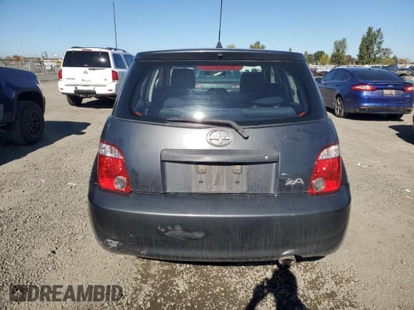 ✅ 2006 Scion xA • VIN: JTKKT604860167049 • Lot: 86520395. Wystawiony na Copart z przebiegiem 136 061 mil. Bezpłatny archiwum sprzedaży aukcyjnych z USA i szczegółowy raport historii pojazdu na DreamBid. Zdjęcie 6.