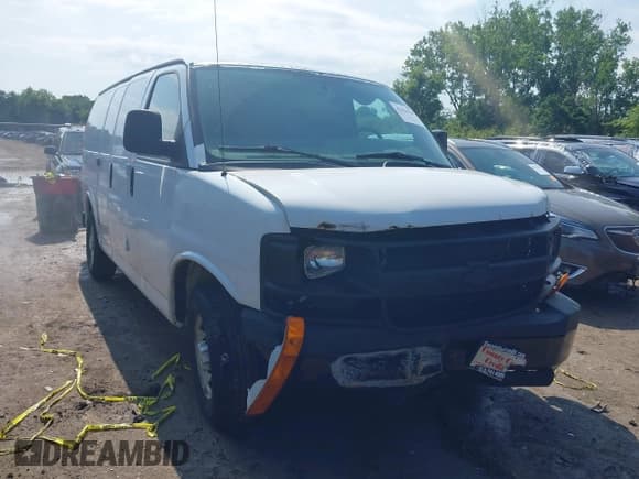 ✅ 2015 Chevrolet Express Cargo • VIN: 1GCWGFCF1F1143860 • Lot: 42514568. Listed on IAAI with 197,012 mi. Free auction sales archive from the USA and detailed vehicle history report at DreamBid. Image 1.