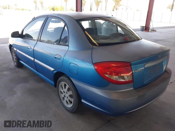 ✅ 2005 Kia Rio • VIN: KNADC125456364897 • Lot: 42335072. Wystawiony na IAAI z przebiegiem 48 963 mil. Bezpłatny archiwum sprzedaży aukcyjnych z USA i szczegółowy raport historii pojazdu na DreamBid. Zdjęcie 3.