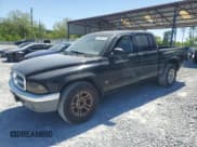 ✅ 2004 Dodge Dakota SLT • VIN: 1D7HL48N64S717617 • Lot: 52830375. Wystawiony na Copart z przebiegiem 264 411 mil. Bezpłatny archiwum sprzedaży aukcyjnych z USA i szczegółowy raport historii pojazdu na DreamBid. Zdjęcie 1.