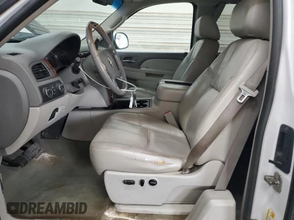 ✅ 2011 Chevrolet Silverado 2500HD LTZ • VIN: 1GC2KYCG4BZ389881 • Lot: 51113625. Listed on Copart with 181,452 mi. Free auction sales archive from the USA and detailed vehicle history report at DreamBid. Image 7.