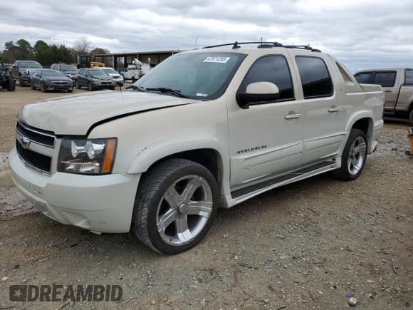 ✅ 2008 Chevrolet Avalanche 2LT • VIN: 3GNEC12068G108069 • Lot: 47971255. Wystawiony na Copart z przebiegiem 268 850 mil. Bezpłatny archiwum sprzedaży aukcyjnych z USA i szczegółowy raport historii pojazdu na DreamBid. Zdjęcie 1.