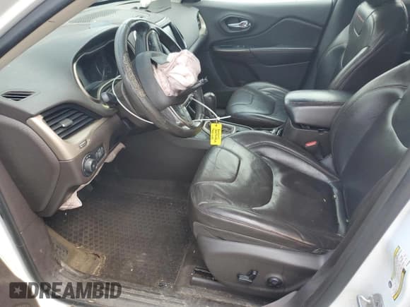 ✅ 2014 Jeep Cherokee Trailhawk • VIN: 1C4PJMBS6EW163208 • Lot: 67651445. Wystawiony na Copart z przebiegiem 218 063 mil. Bezpłatny archiwum sprzedaży aukcyjnych z USA i szczegółowy raport historii pojazdu na DreamBid. Zdjęcie 7.