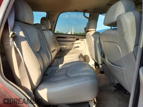 ✅ 2003 Cadillac Escalade • VIN: 1GYEK63N73R268645 • Lot: 81919435. Listed on Copart with 226,963 mi. Free auction sales archive from the USA and detailed vehicle history report at DreamBid. Image 11.