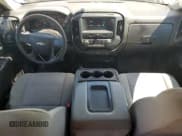 ✅ 2018 Chevrolet Silverado 2500HD Work Truck • VIN: 1GC2KUEG4JZ334383 • Lot: 71061184. Wystawiony na Copart z przebiegiem 182 866 mil. Bezpłatny archiwum sprzedaży aukcyjnych z USA i szczegółowy raport historii pojazdu na DreamBid. Zdjęcie 8.