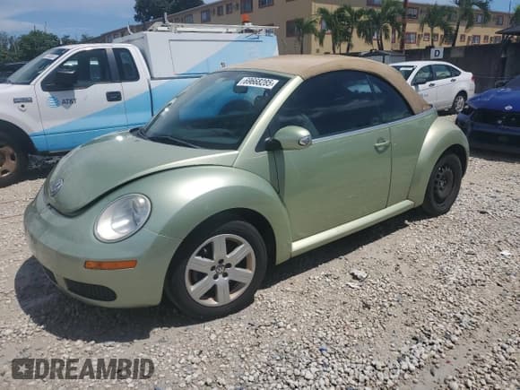 ✅ 2007 Volkswagen Beetle • VIN: 3VWRF31Y17M409754 • Lot: 69668285. Listed on Copart with 78,275 mi. Free auction sales archive from the USA and detailed vehicle history report at DreamBid. Image 1.