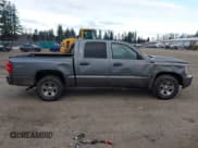 ✅ 2009 Dodge Dakota ST • VIN: 1D7HW28K79S798359 • Лот: 41534458. Опубликован ранее на IAAI с пробегом 93 235 миль. Бесплатный доступ к архиву аукционных продаж из США и подробный отчёт об истории автомобиля на DreamBid. Изображение 13.