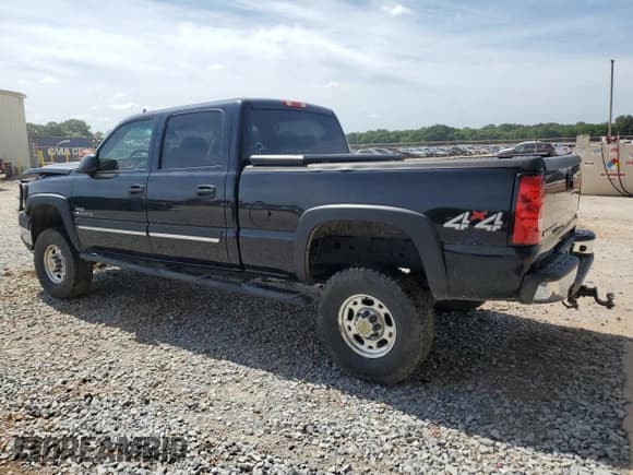✅ 2007 Chevrolet Silverado 2500HD LT3 • VIN: 1GCHK23D97F127103 • Lot: 55743025. Listed on Copart with 197,226 mi. Free auction sales archive from the USA and detailed vehicle history report at DreamBid. Image 2.