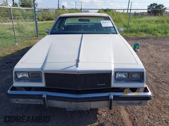 ✅ 1984 Buick LeSabre • VIN: 1G4AP69Y6EX433022 • Lot: 42617729. Listed on IAAI with 501,266 mi. Free auction sales archive from the USA and detailed vehicle history report at DreamBid. Image 6.