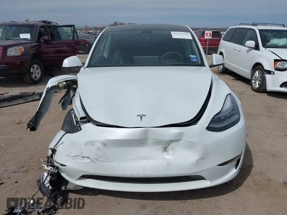 ✅ 2023 Tesla Model Y Long Range • VIN: 7SAYGDEE3PA072042 • Lot: 41795216. Listed on IAAI with 40,905 mi. Free auction sales archive from the USA and detailed vehicle history report at DreamBid. Image 12.