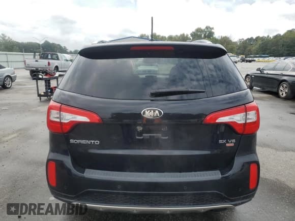 ✅ 2014 Kia Sorento SX Limited • VIN: 5XYKWDA75EG433230 • Lot: 82333545. Wystawiony na Copart z przebiegiem 187 698 mil. Bezpłatny archiwum sprzedaży aukcyjnych z USA i szczegółowy raport historii pojazdu na DreamBid. Zdjęcie 6.
