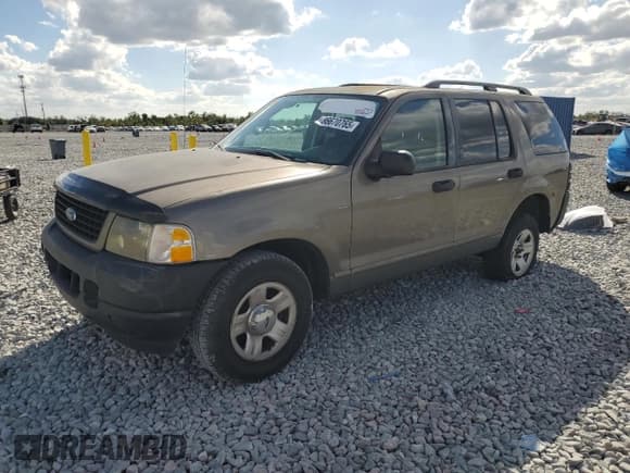 ✅ 2003 Ford Explorer XLS • VIN: 1FMZU62K23UB71371 • Lot: 86670765. Listed on Copart with 236,574 mi. Free auction sales archive from the USA and detailed vehicle history report at DreamBid. Image 1.